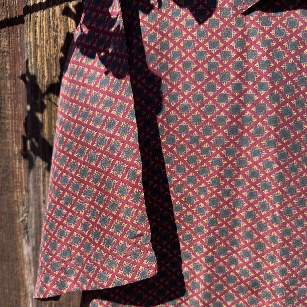 Geometric Patterned Shirt - Picture 2 of 6